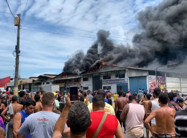 Incêndio no Ceasa Rio de Janeiro