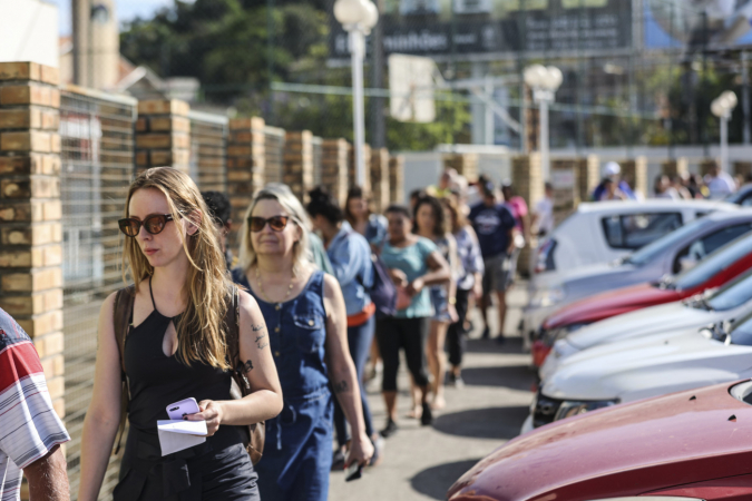 Fila Seção de votação em Santa Catarina