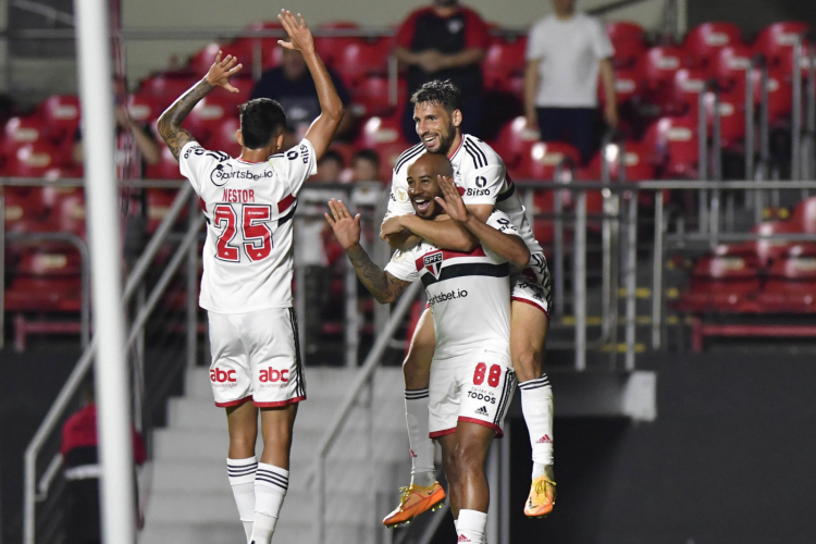 Brasileirão: Com gol nos acréscimos, São Paulo vence o Atlético-GO e se aproxima da Libertadores 3 odr20221027113