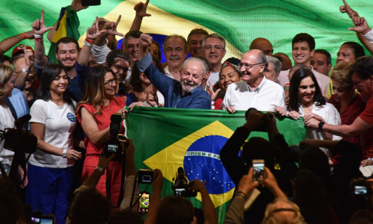 Lula em discurso após vitória