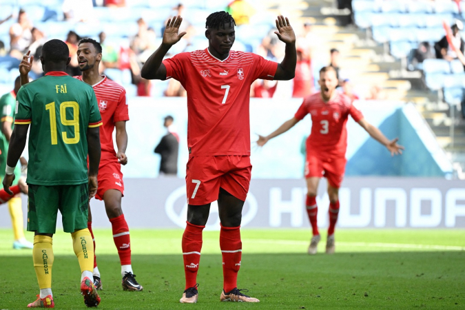 Embolo marcou para a Suíça na partida contra Camarões