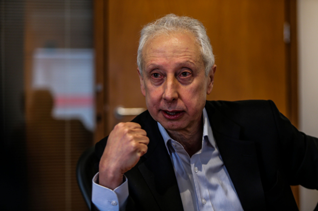 Arida defende reforma tributária e ‘política fiscal responsável’ ao novo governo