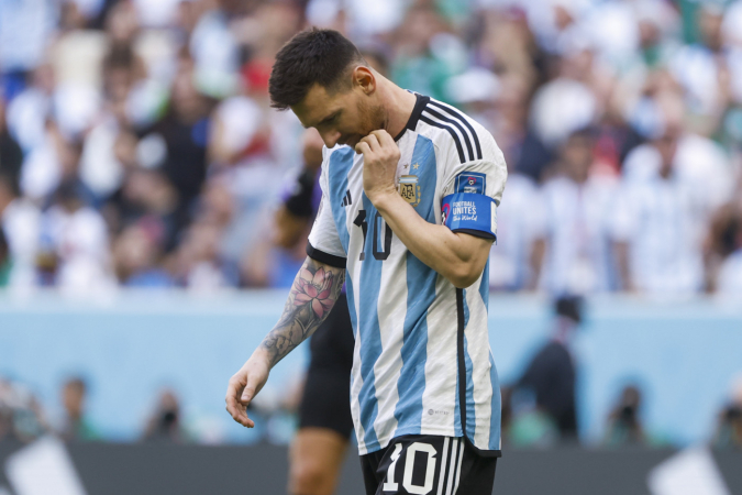 Messi lamentando derrota da Argentina para a Arábia Saudita