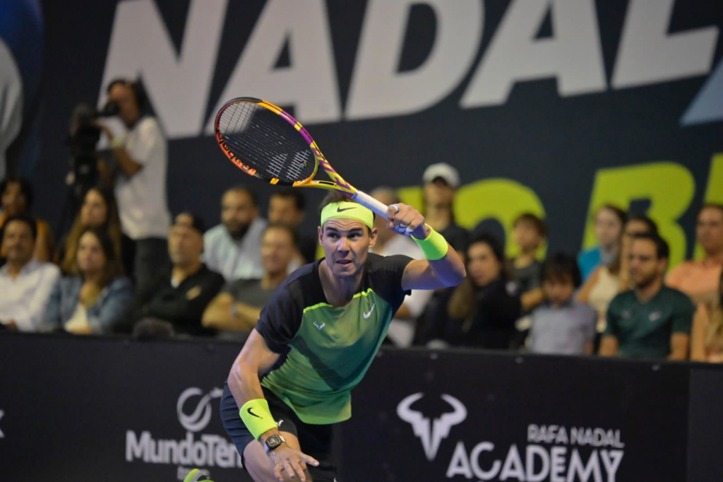 Rafael Nadal vence Ruud em jogo exibição para 10 mil pessoas no Mineirinho