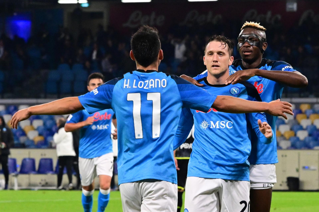 Napoli mira abrir 18 pontos de vantagem na liderança do Italiano