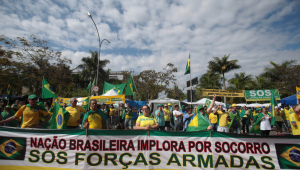Bolsonaristas continuam acampados em frente ao Círculo Militar, na zona sul de São Paulo
