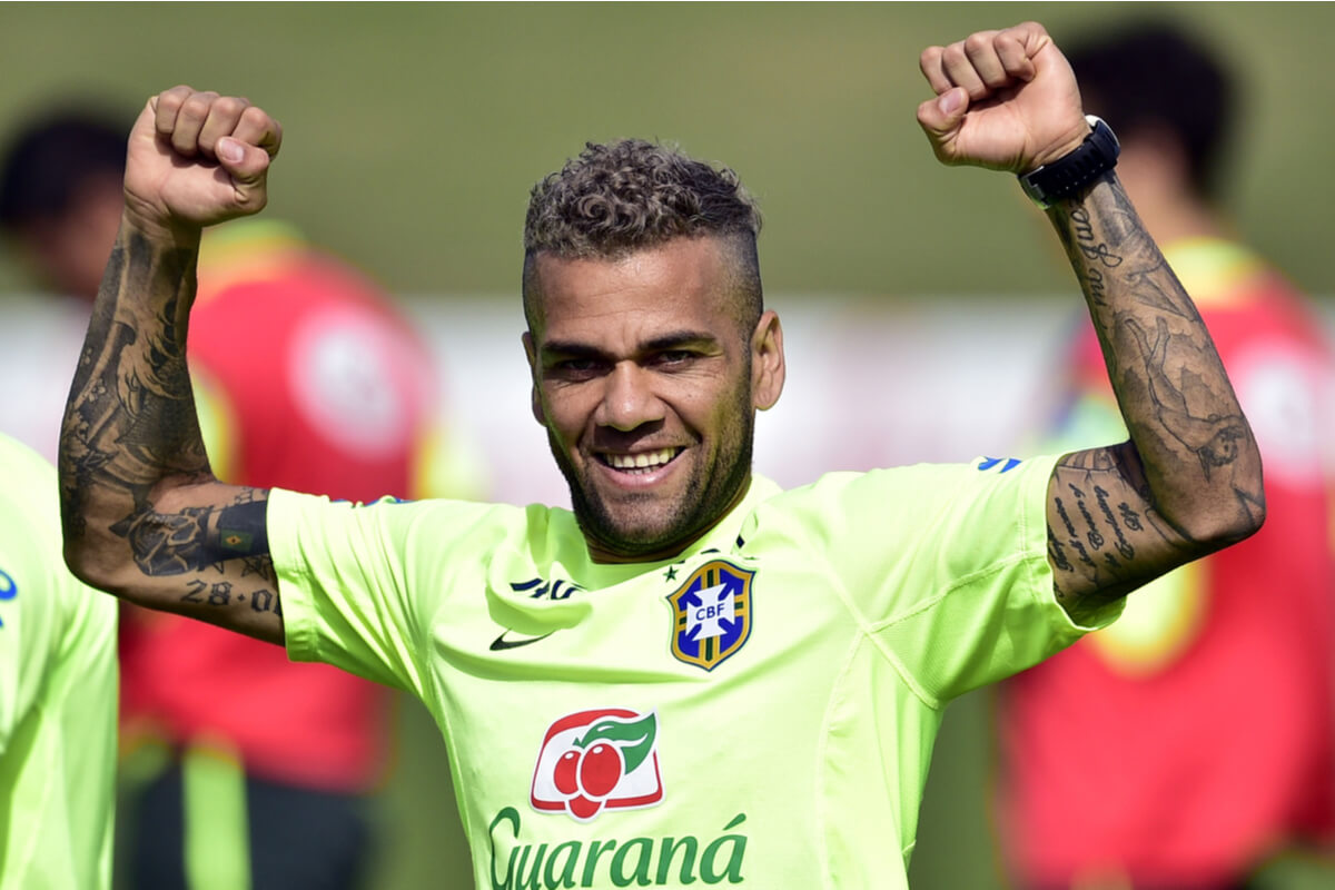 Daniel Alves é o jogador mais velho a disputar a Copa do Mundo 