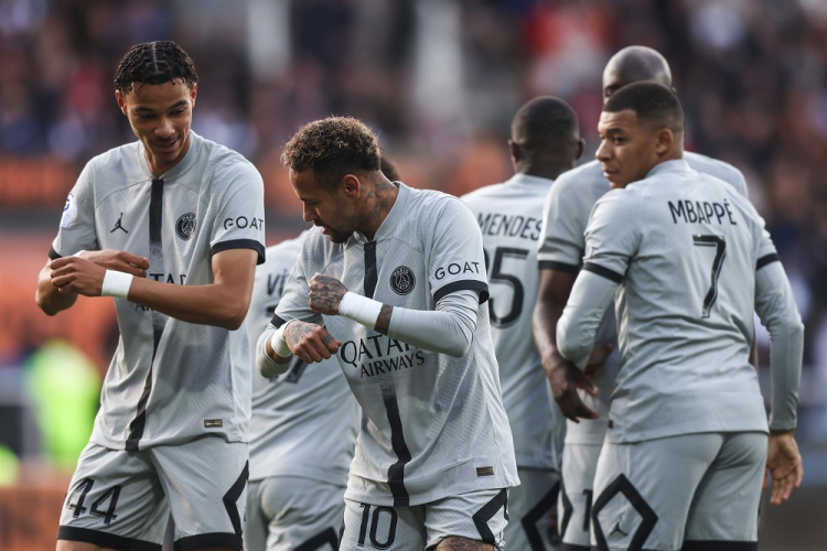 Neymar brilha em vitória do PSG sobre o Lorient pelo Campeoanto Francês 3 de0e40b57e53f02b229e6f26d95d5579ac621d7cw