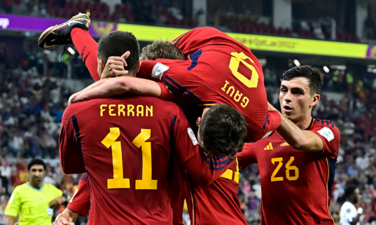 Com nova geração, Espanha faz 7 na Costa Rica e aplica maior goleada da  Copa - Bem Paraná
