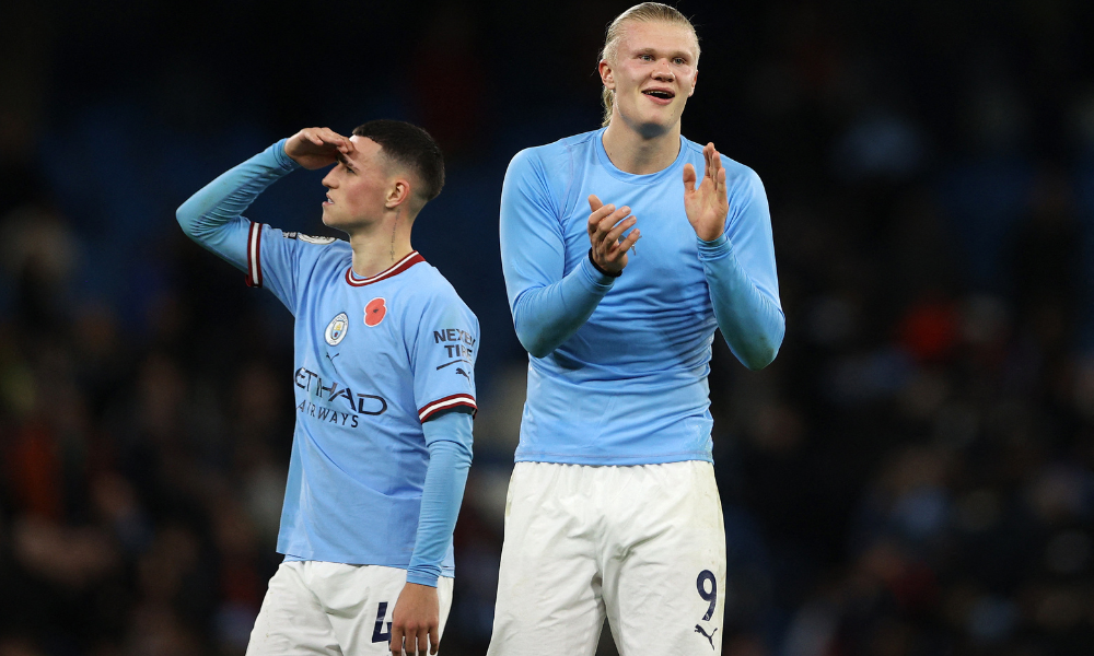 Manchester City vence Arsenal e assume liderança do Inglês