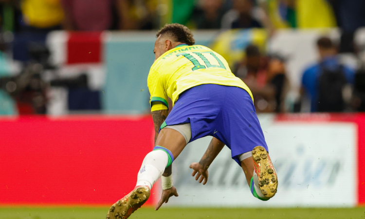 NEYMAR VAI JOGAR AMANHÃ!