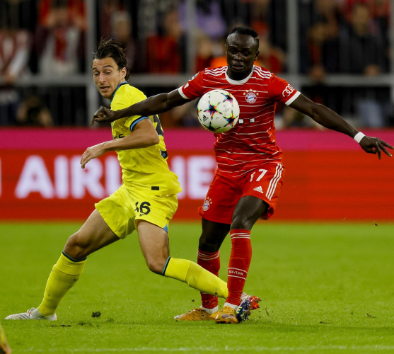 Sadio Mané durante partida do Bayern de Munique no Campeonato Alemão