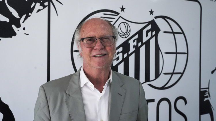 Foto de Falcão vendo final de Wimbledon no Morumbi agita bastidores do  Santos, santos