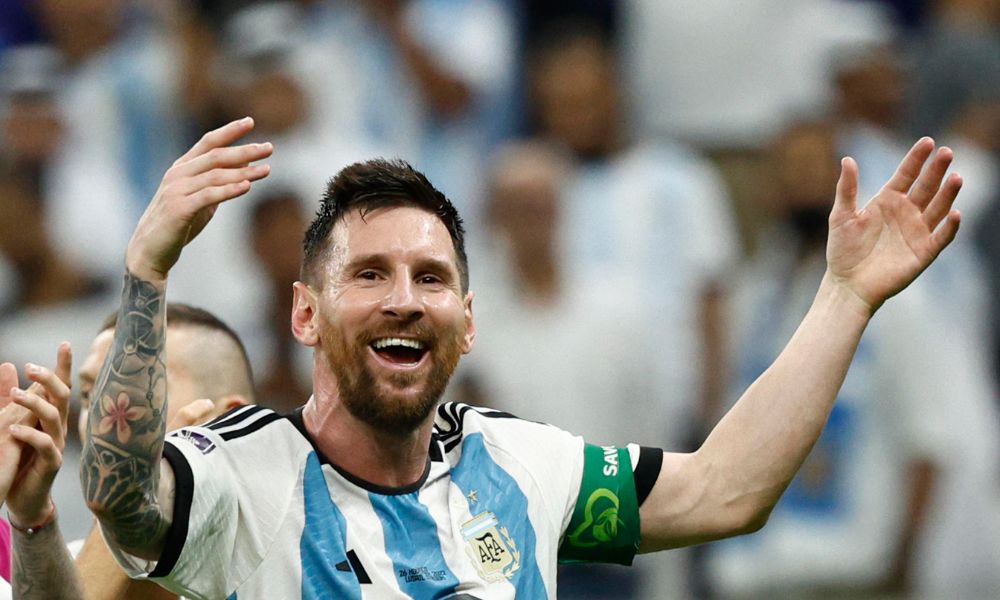 Messi iguala Maradona em jogos e gols pela Argentina em Copas