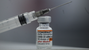 Frasco de vacina da Covid-19