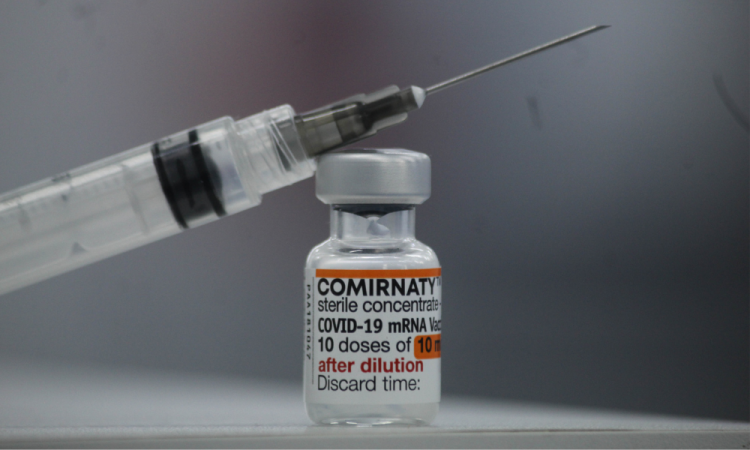 Frasco de vacina da Covid-19
