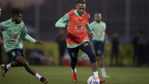 Neymar e Fred participaram do terceiro treino preparatório para a Copa do Mundo