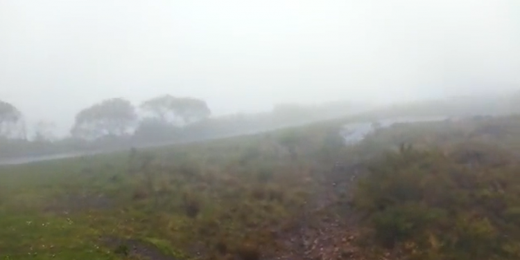 neve, chuva congelante no morro da igreja, em santa catarina