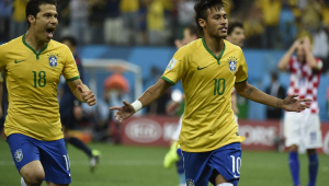 Neymar comemora gol contra a Corácia em 2014