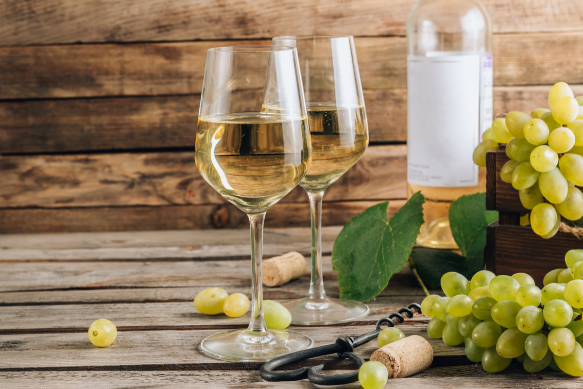 O vinho The Viognier Legacy 2021 pode ser degustado sozinho 