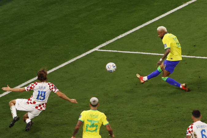 Neymar está a um gol de igualar marca de Pelé com a camisa do