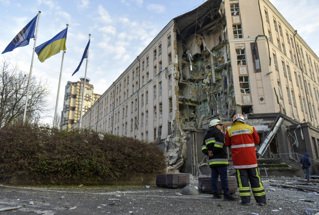 Kiew sagt, die Nichtaufnahme der Ukraine in die NATO wäre „Selbstmord“