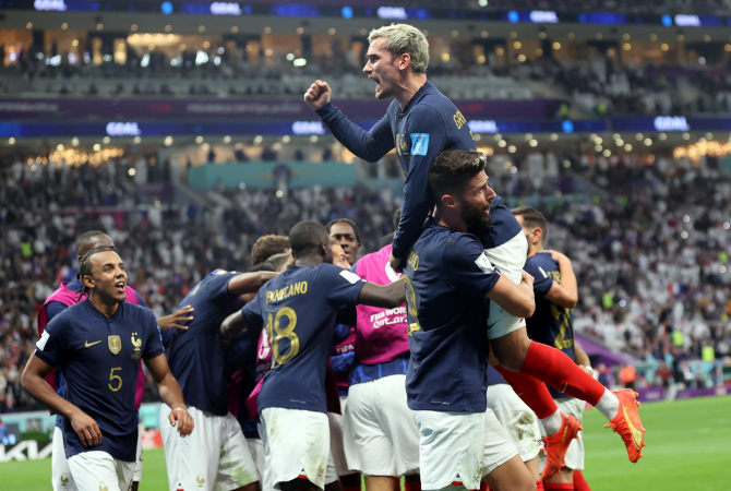 Imprensa francesa provoca Inglaterra antes de jogo da Copa do Mundo - ISTOÉ  Independente