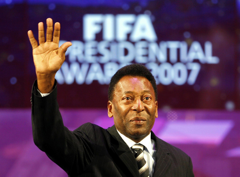 Pelé vira verbete em dicionário para significar 'aquele que é fora do  comum', Educação