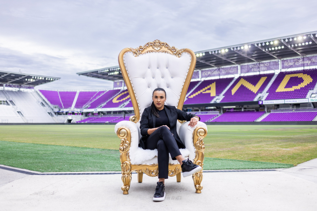 Marta e outras estrelas do futebol mundial jogam em Orlando - InvestorsInc  - Casas à Venda em Orlando