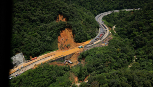 Deslizamento na BR 376 Paraná