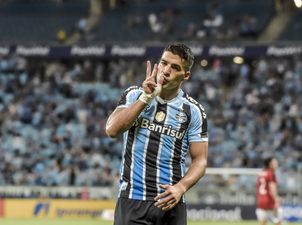 Luis Suárez já marcou cinco vezes em seus três jogos iniciais pelo Grêmio