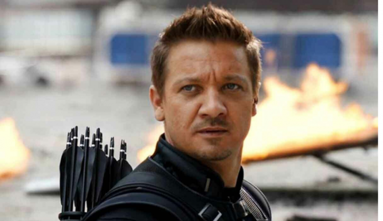 Jeremy Renner, intérprete do Gavião Arqueiro, sofre acidente e fica em  'estado crítico