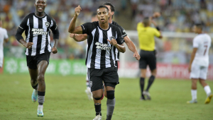 Botafogo venceu o Fluminense pelo Campeonato Carioca
