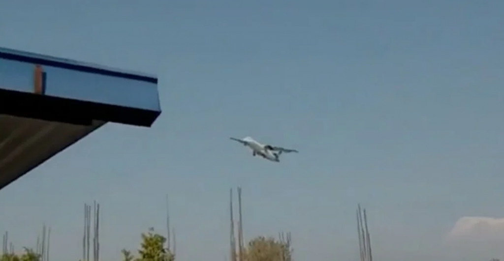 Veja o vídeo do momento em que avião cai no Nepal; acidente deixou 68 mortos