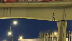 Torcedores do Atlético de Madrid simularam enforcamento de Vinicius Júnior antes de clássico com o Real