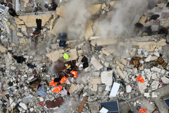 Entenda o fortíssimo terremoto na Turquia, que gerou 40 réplicas e um 2º  terremoto | Jovem Pan