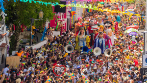 Desfile dos Bonecos Gigantes de Olinda em 2020