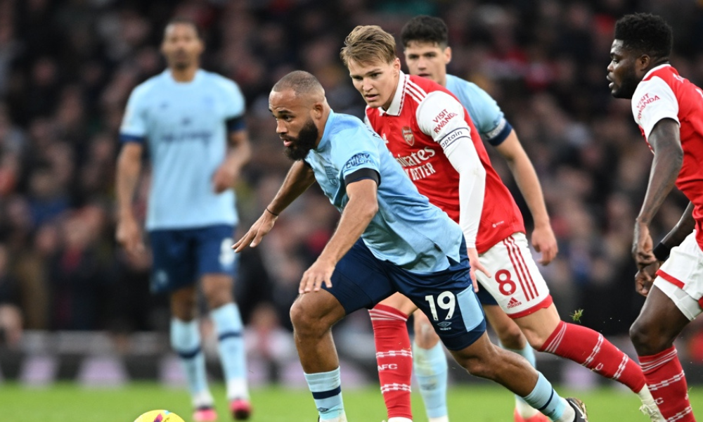 Arsenal tropeça no Inglês e fica no empate com o Brentford