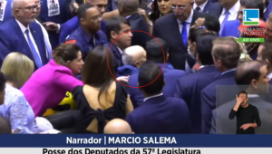 Benedito Lira é retirado do plenário