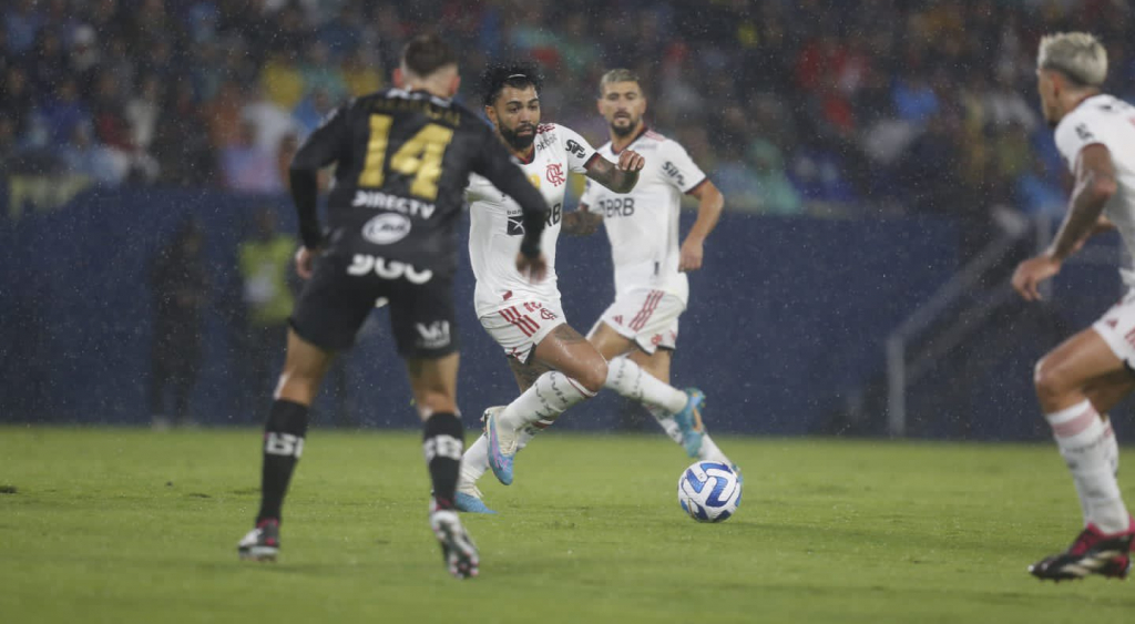 Flamengo perde para Del Valle no primeiro jogo da final Recopa Sul