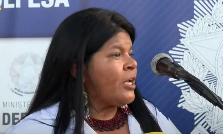 ministra-dos-povos-indigenas-sonia-guajajara-roraima-terra-yanomami-reproducao-tv-brasil