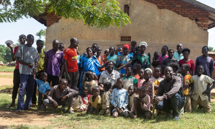 ugandês com 102 filhos