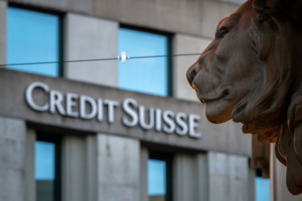 Justiça suíça abre investigação sobre aquisição do Credit Suisse pelo grupo UBS