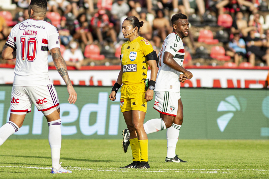 Boa escolha? FPF define árbitro de Corinthians x Ituano pelas quartas do  Paulistão