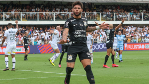 Yuri Alberto fez um gol e teve outro anulado no clássico entre Corinthians e Santos