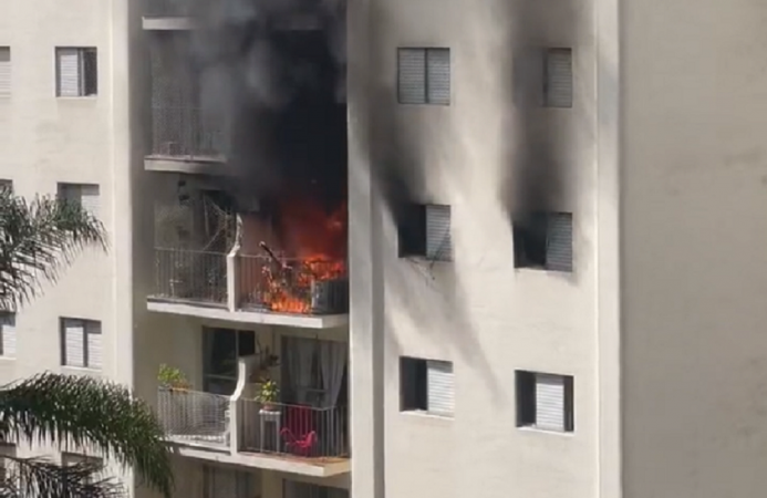 Vídeo feito de imóvel vizinho mostra incêndio em prédio na Vila Olímpia