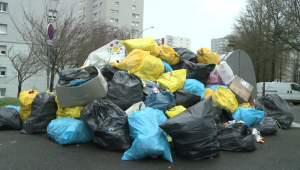 montanha de lixo em Paris