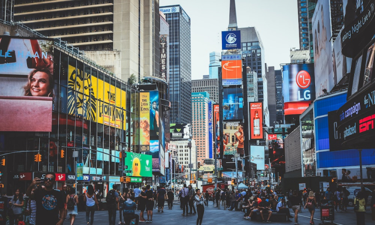 Times Square, em Nova York, atrai muitos brasileiros, assim como turistas de todo o mundo