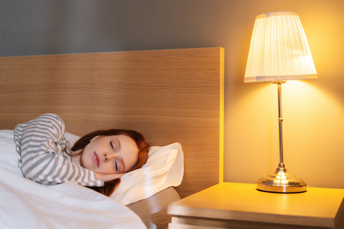 Alguns tipos de iluminação contribuem para noite de sono confortável 