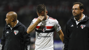 Galoppo saiu de campo chorando na eliminação do São Paulo para o Água Santa